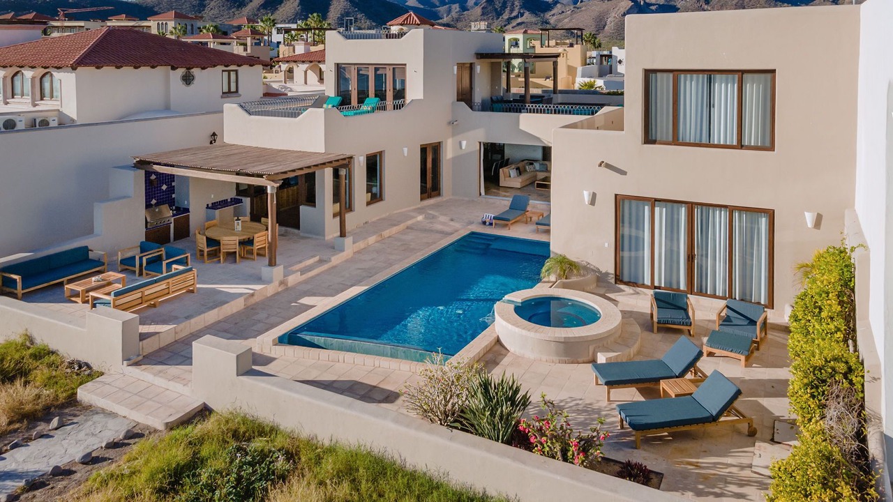 Photo of Outdoor in Nopolo