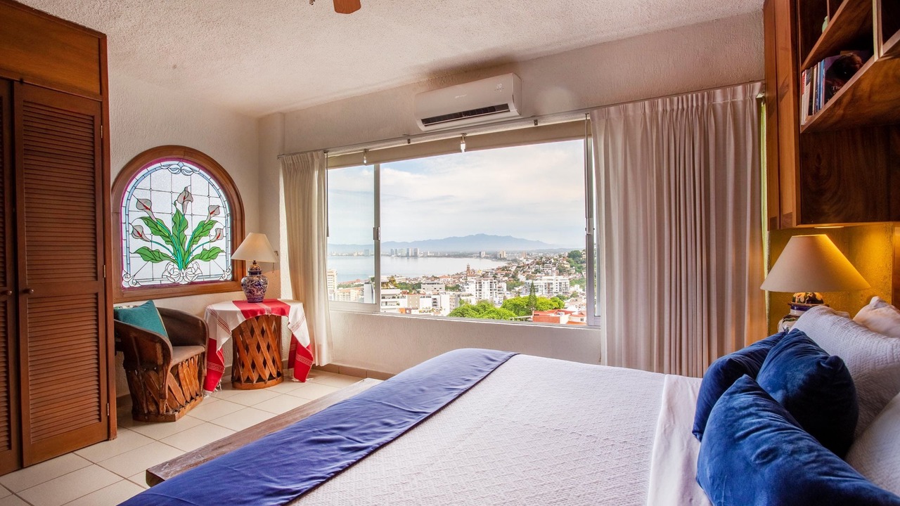 Photo of Bedroom in Romantic Zone