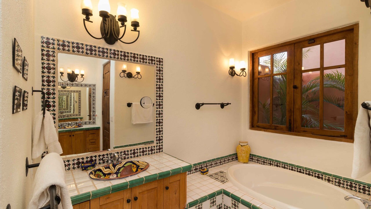 Photo of Bathroom in Nopolo