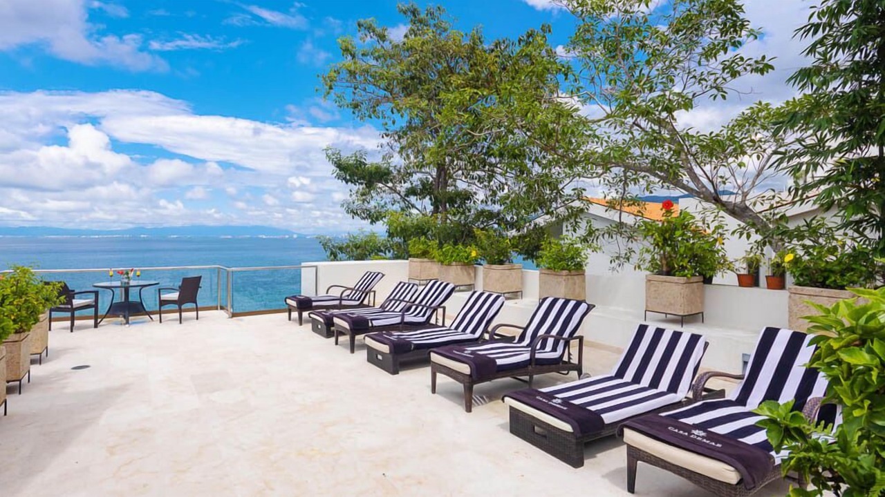 Photo of Patio Balcony in South Shore Hotel Area