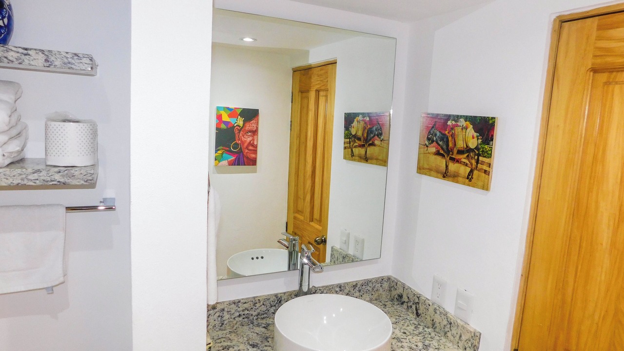 Photo of Bathroom in South Shore Hotel Area