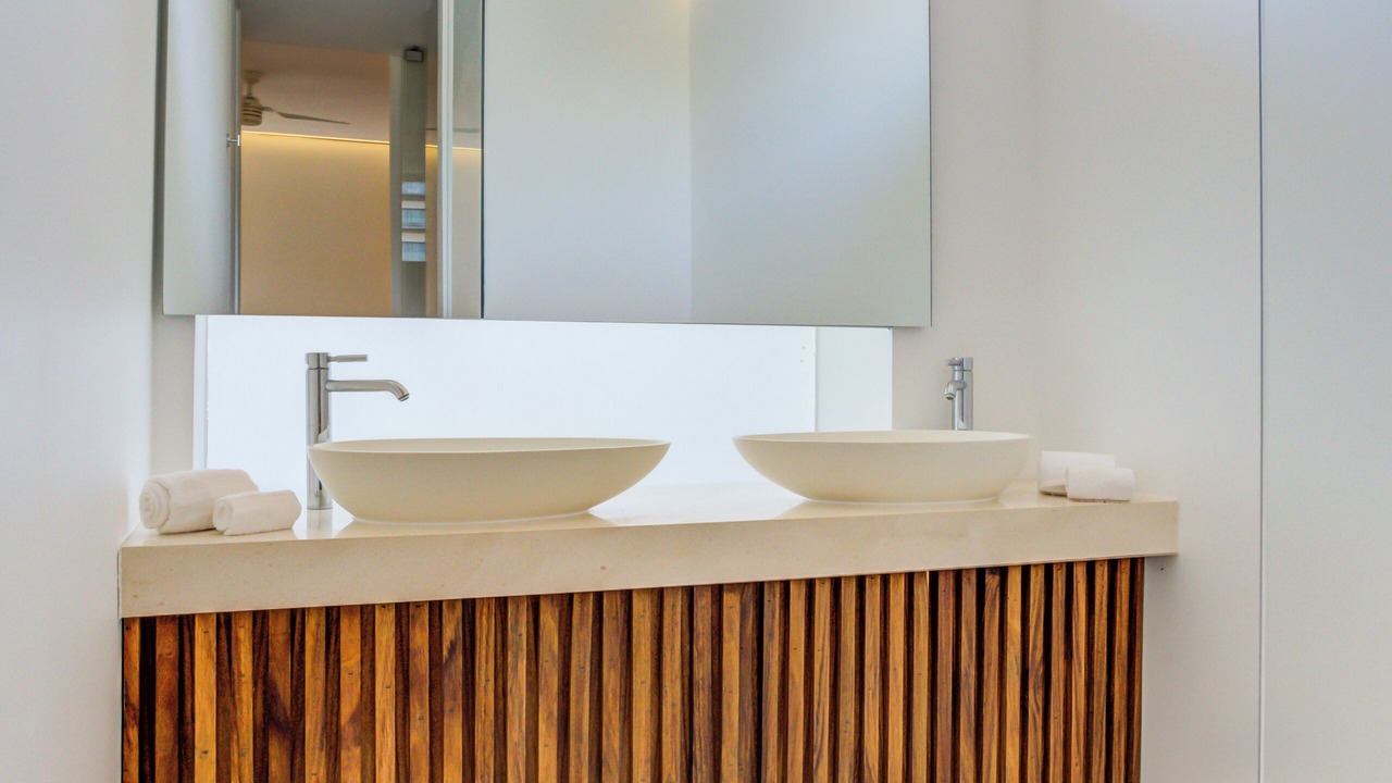 Photo of Bathroom in Romantic Zone