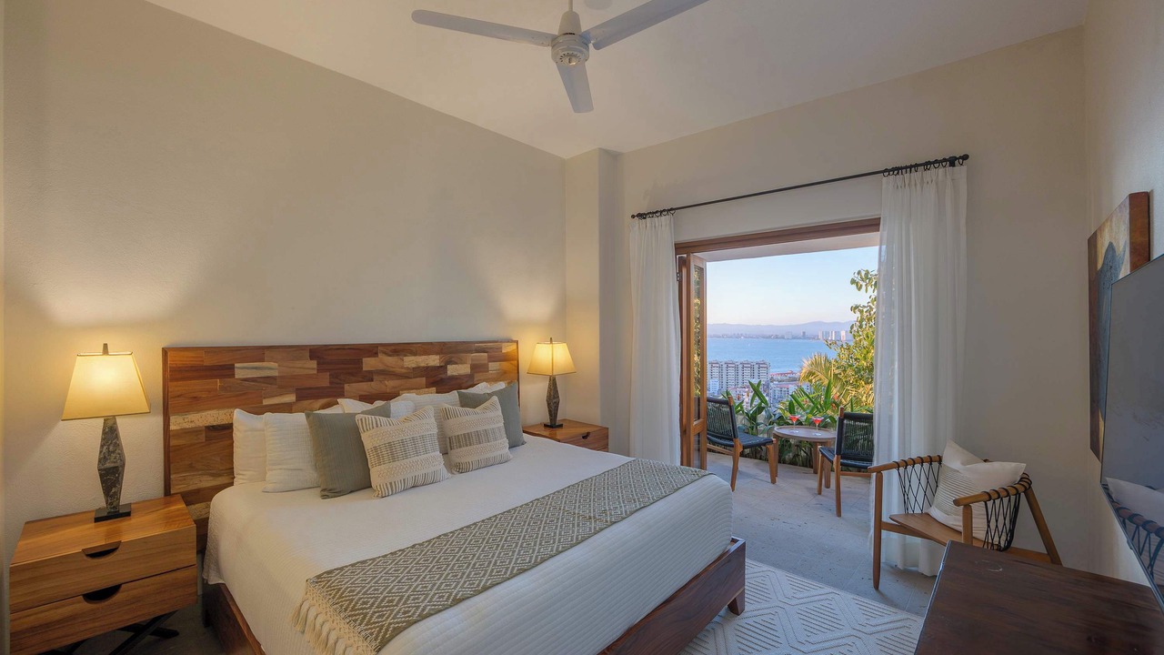 Photo of Bedroom in Romantic Zone