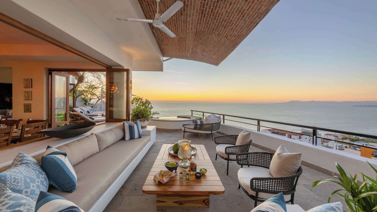 Photo of Patio Balcony in Romantic Zone