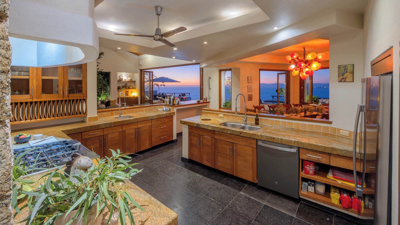 Photo of Kitchen in Romantic Zone