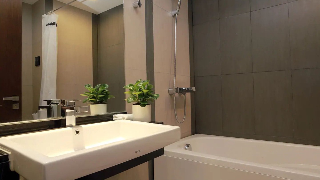 Photo of Bathroom in Ba Dinh
