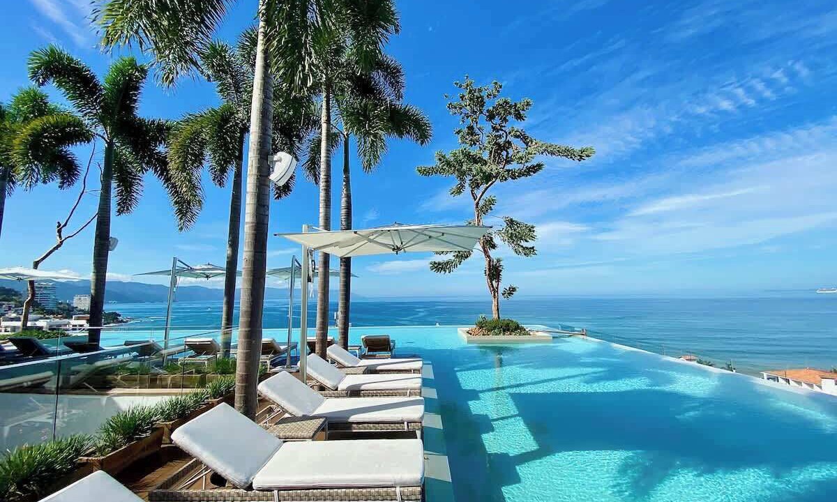 Photo of Outdoor in Romantic Zone