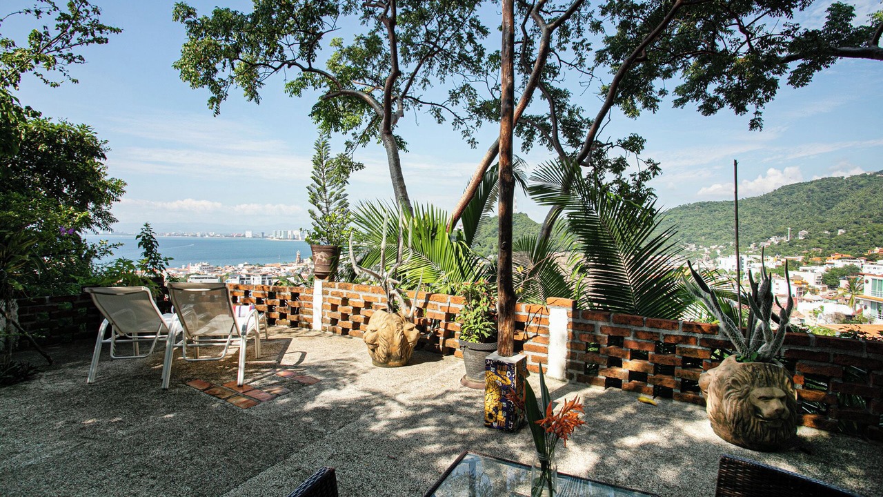 Photo of Patio Balcony in Romantic Zone