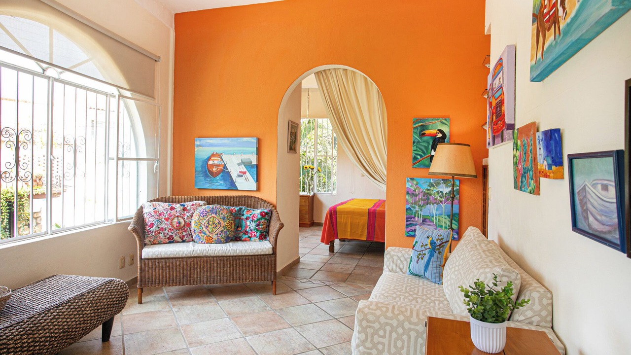 Photo of Livingroom in Romantic Zone