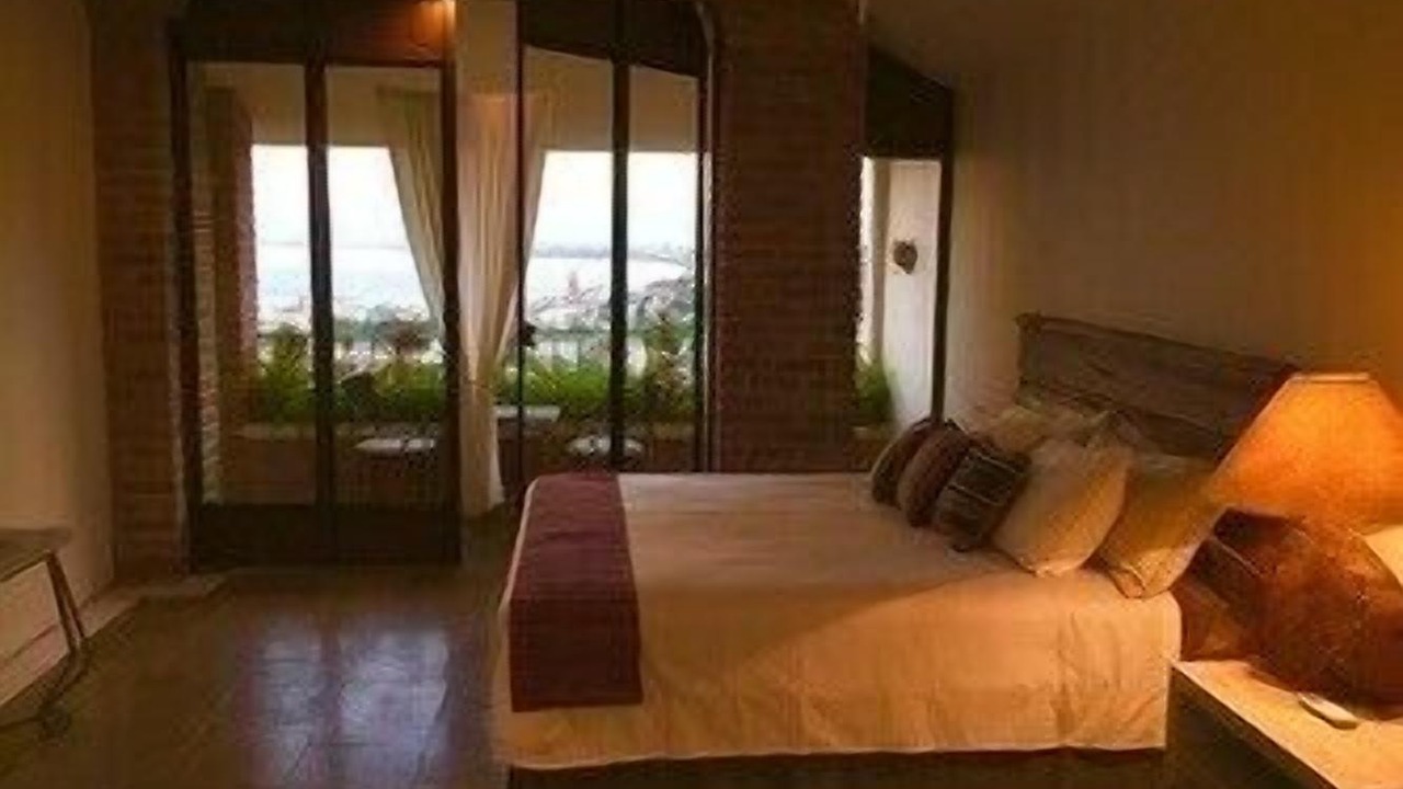 Photo of Bedroom in Romantic Zone