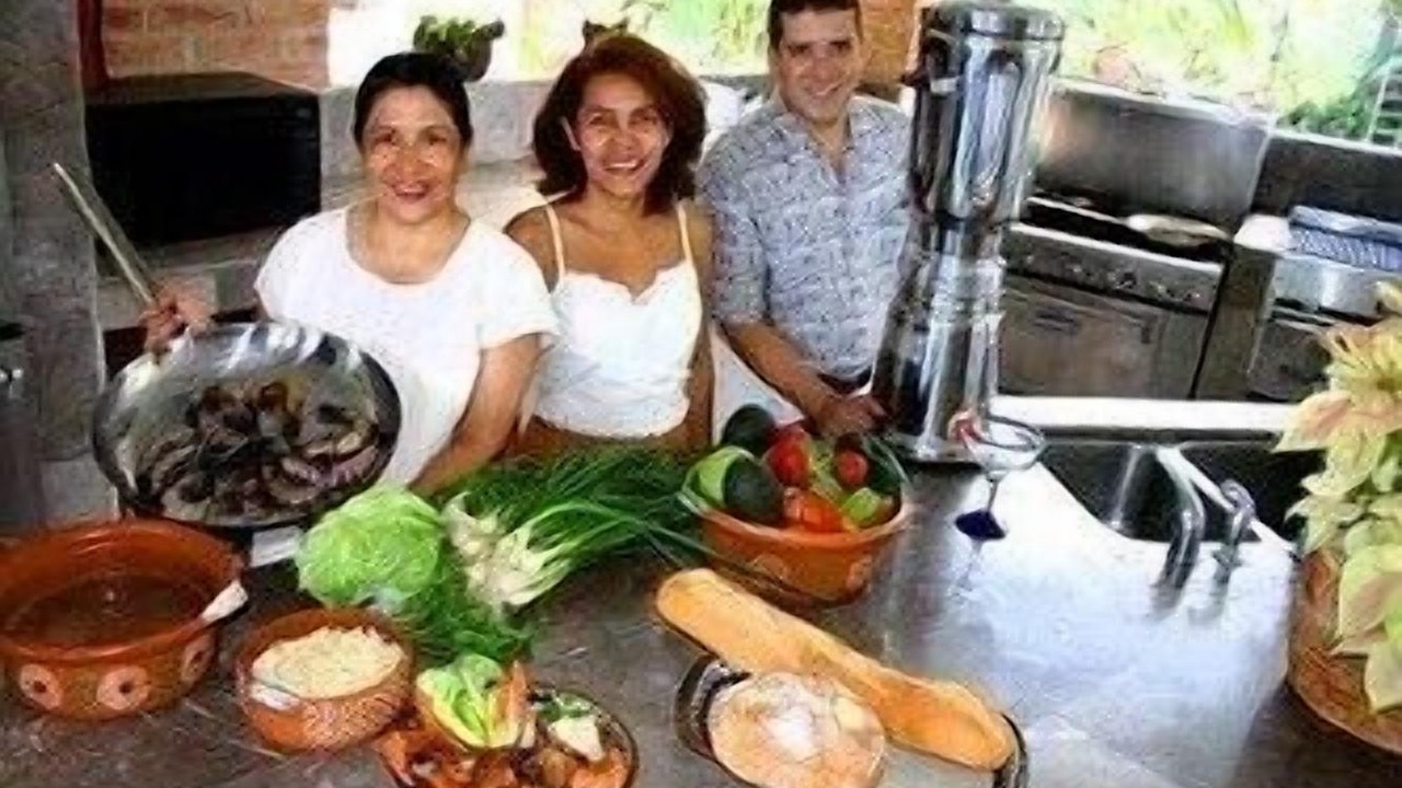Photo of Kitchen in Romantic Zone