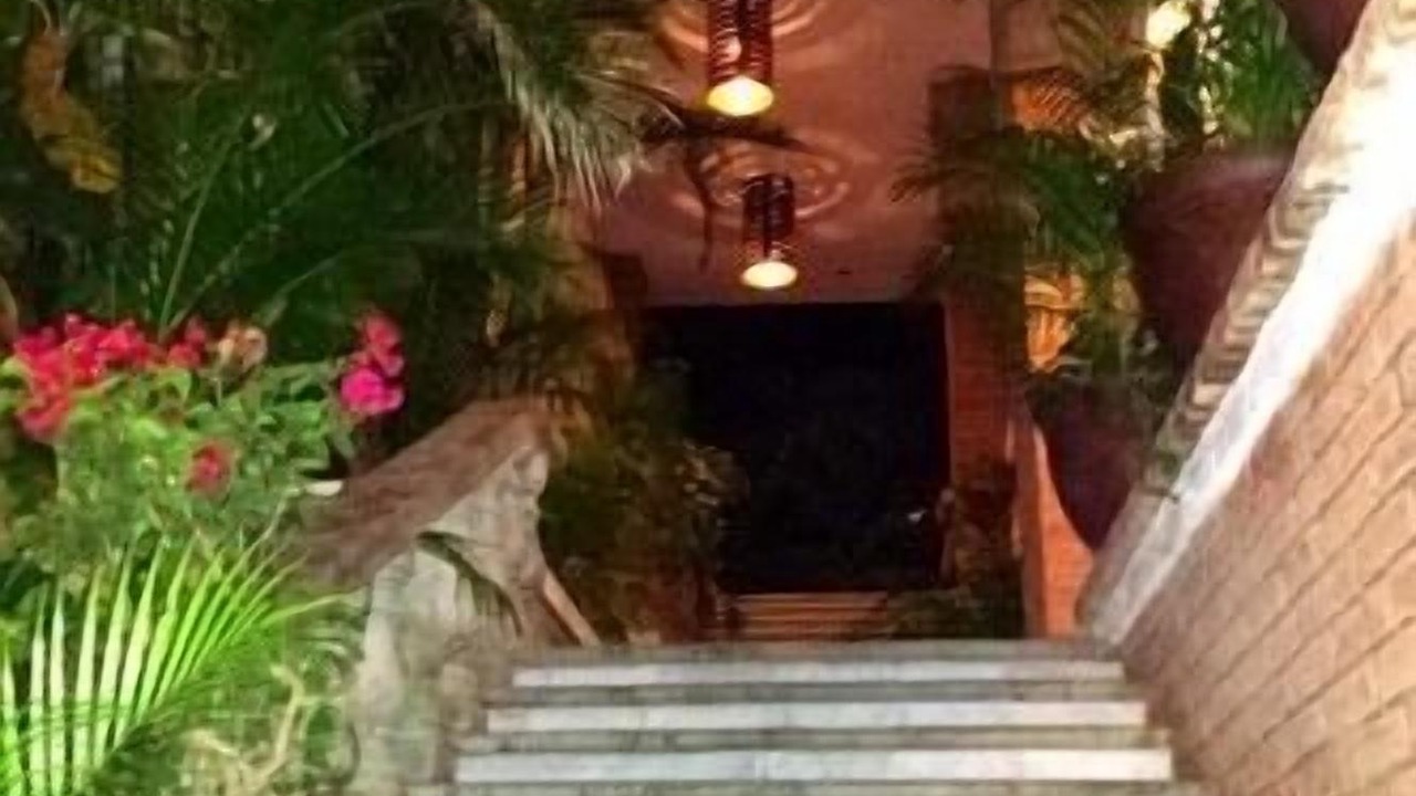 Photo of Outdoor in Romantic Zone