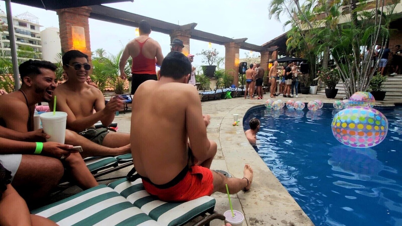 Photo of Outdoor in Romantic Zone