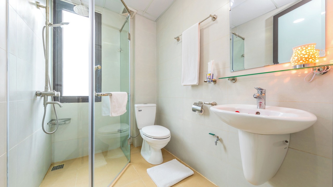 Photo of Bathroom in Trung Hoa Nhan Chinh