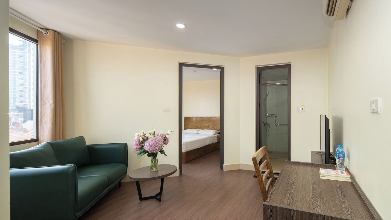 Photo of Bedroom in Trung Hoa Nhan Chinh