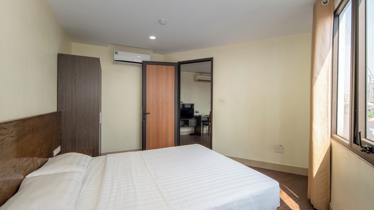 Photo of Bedroom in Trung Hoa Nhan Chinh