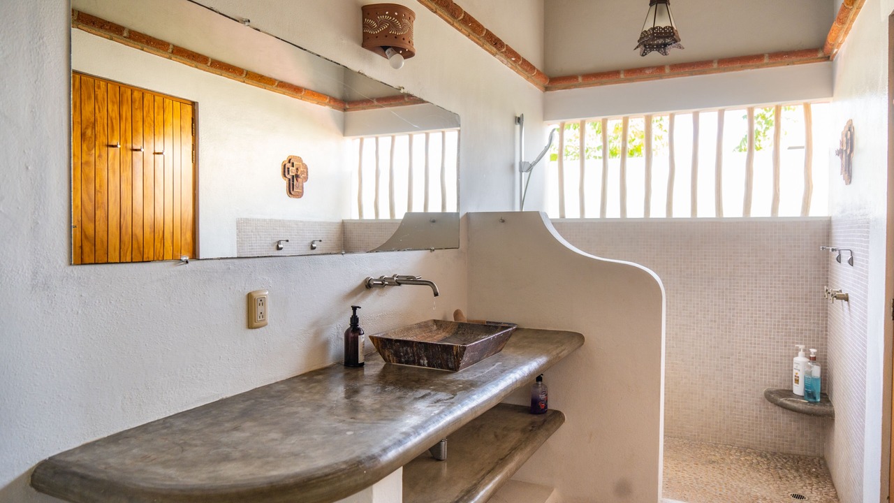 Photo of Bathroom in Emiliano Zapata