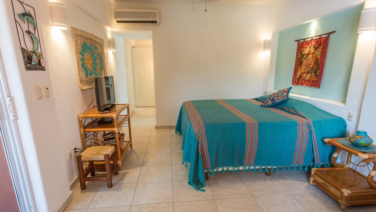 Photo of Bedroom in Zihuatanejo