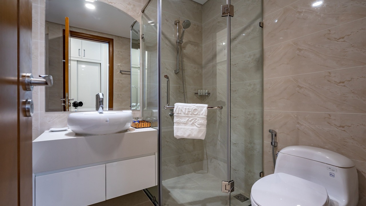 Photo of Bathroom in District 10
