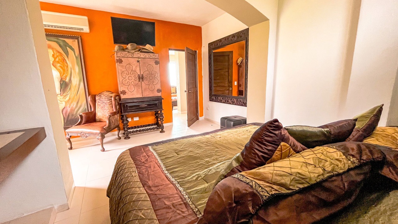 Photo of Bedroom in South Shore Hotel Area