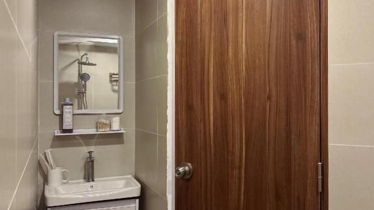 Photo of Bathroom in District 10