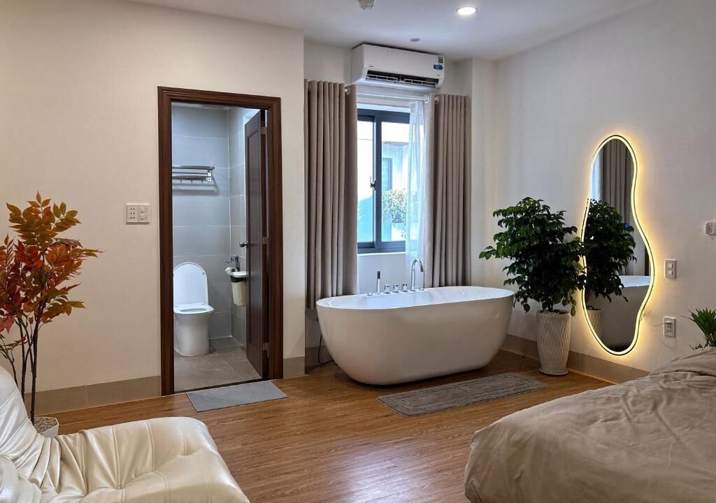 Photo of Bathroom in District 10