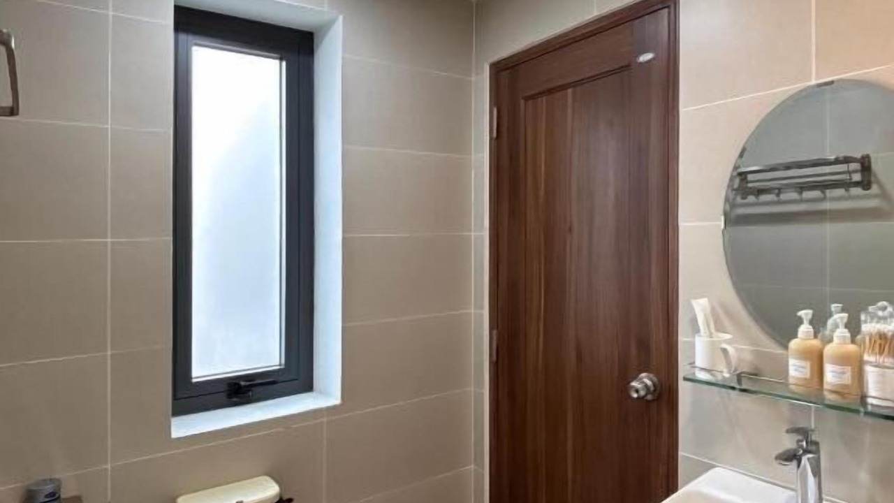 Photo of Bathroom in District 10
