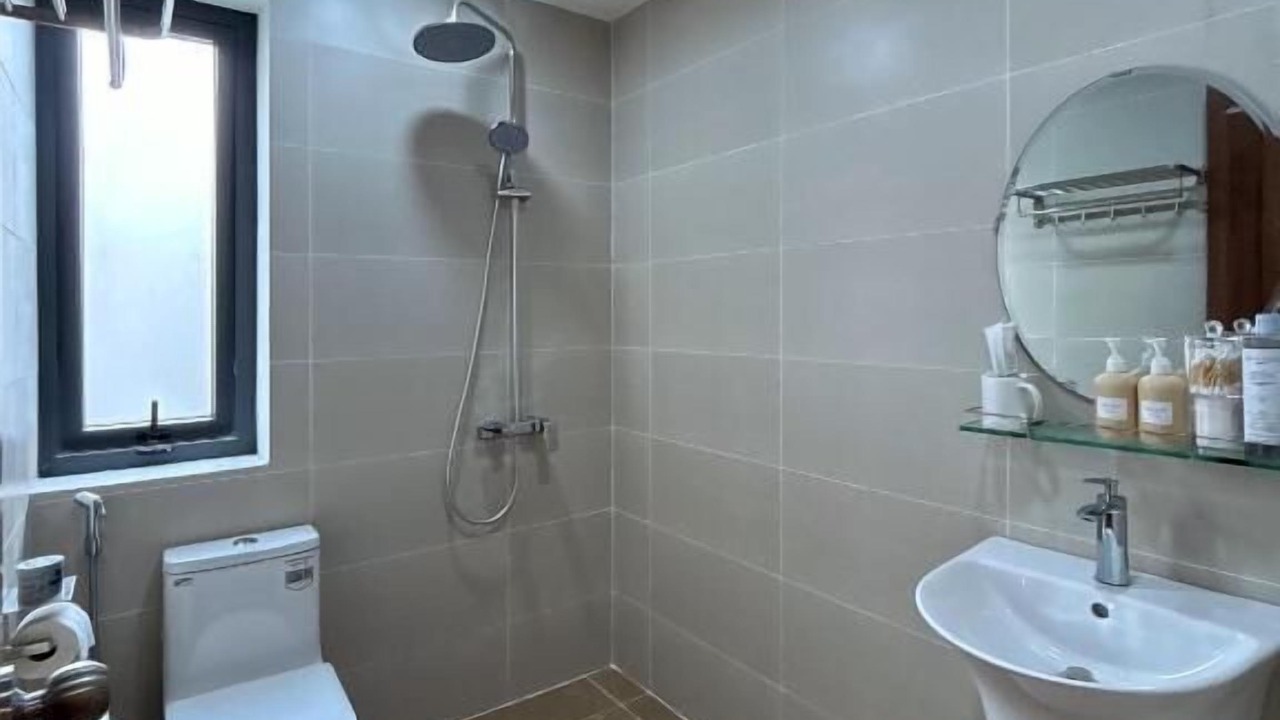 Photo of Bathroom in District 10