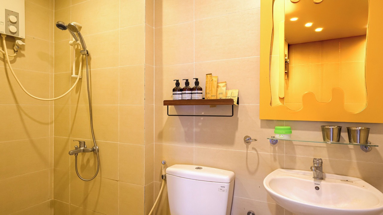 Photo of Bathroom in District 10