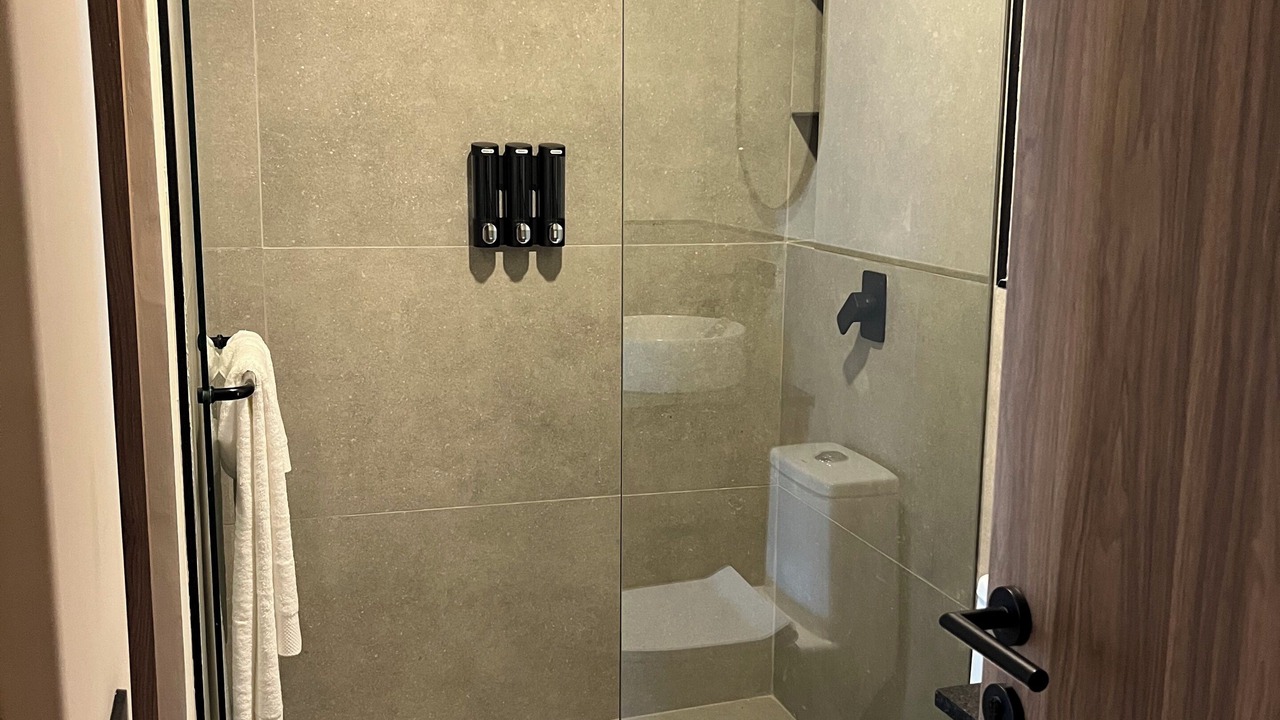 Photo of Bathroom in Zona Expo