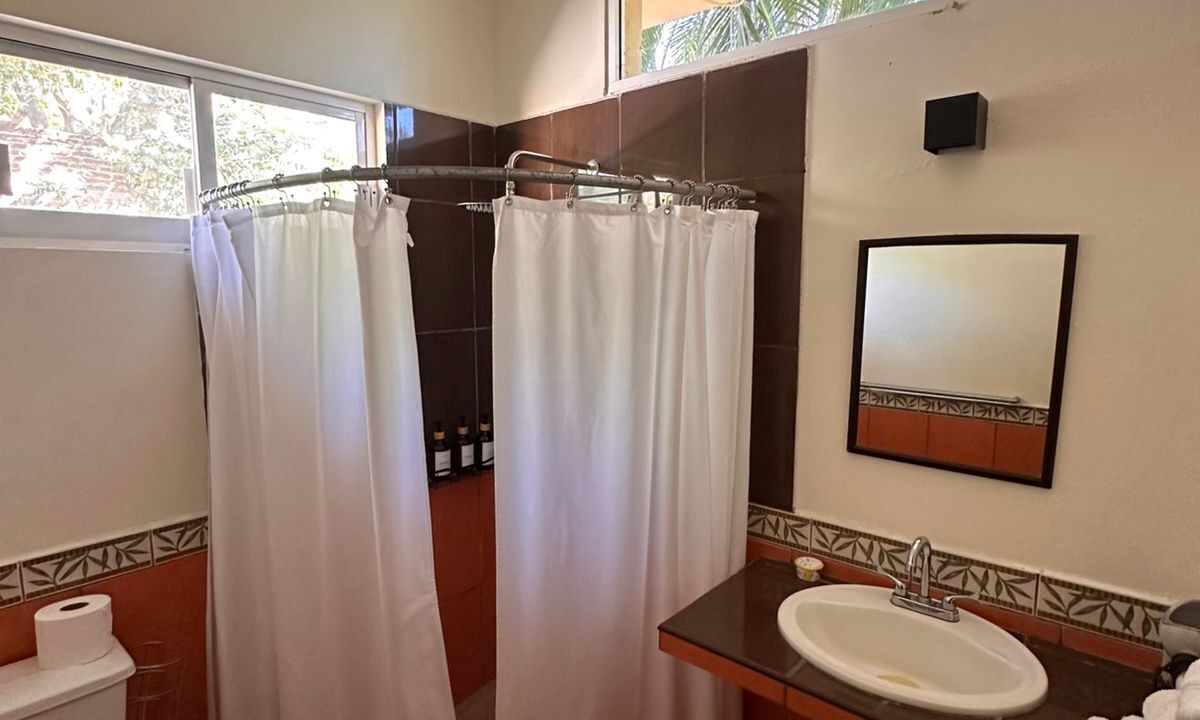 Photo of Bathroom in Perula