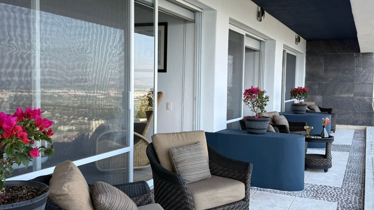 Photo of Patio Balcony in Granjas del Marques