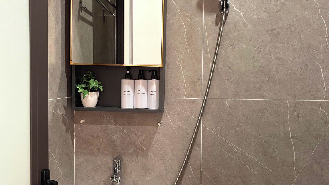 Photo of Bathroom in Tay Ho