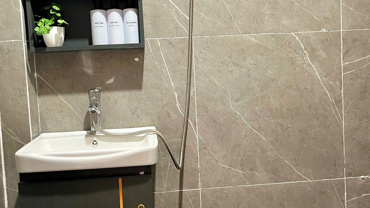 Photo of Bathroom in Tay Ho