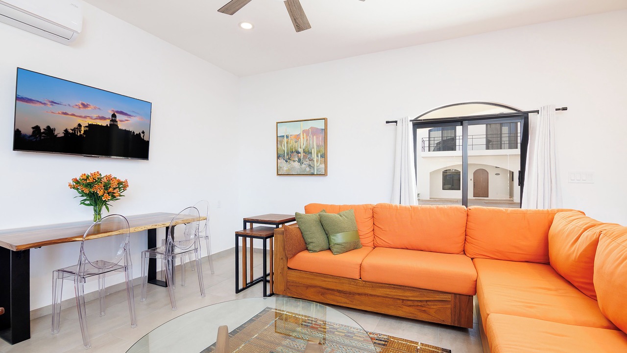 Photo of Livingroom in Cerritos