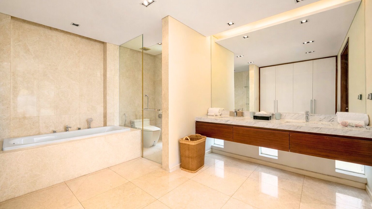 Photo of Bathroom in Ngu Hanh Son