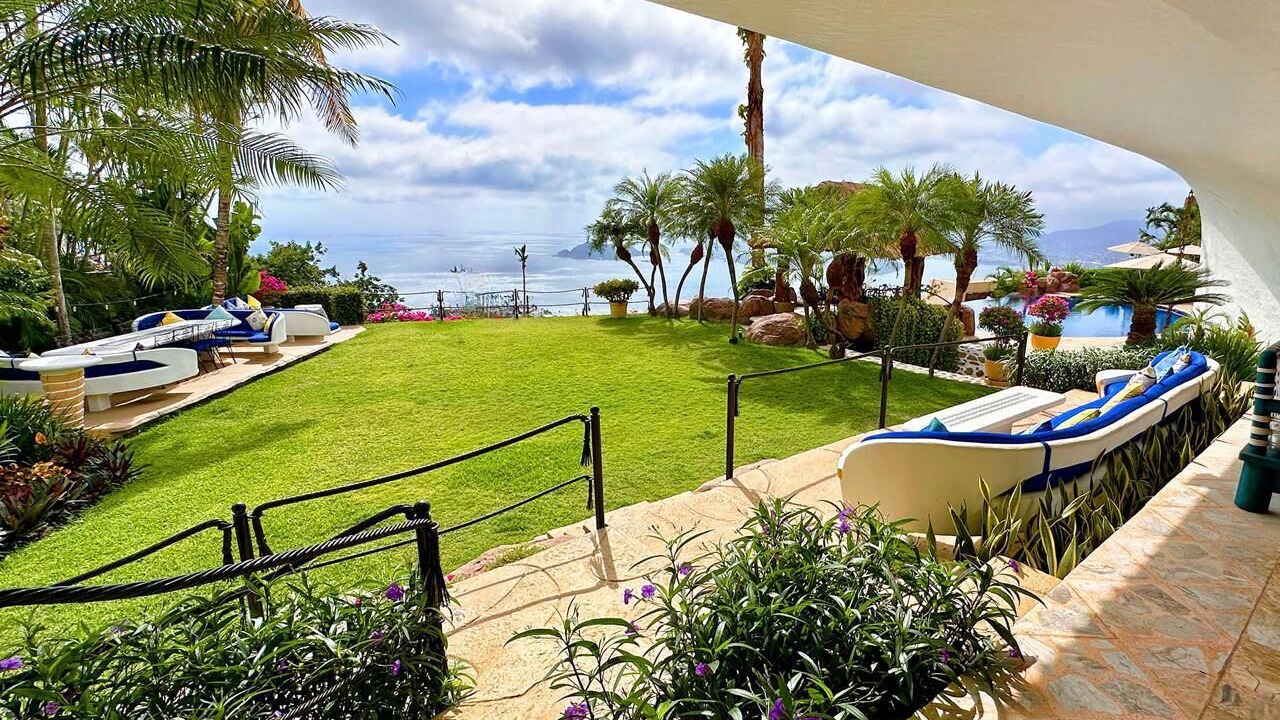 Photo of Patio Balcony in La Cima