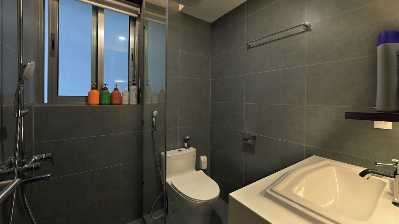 Photo of Bathroom in Ngu Hanh Son
