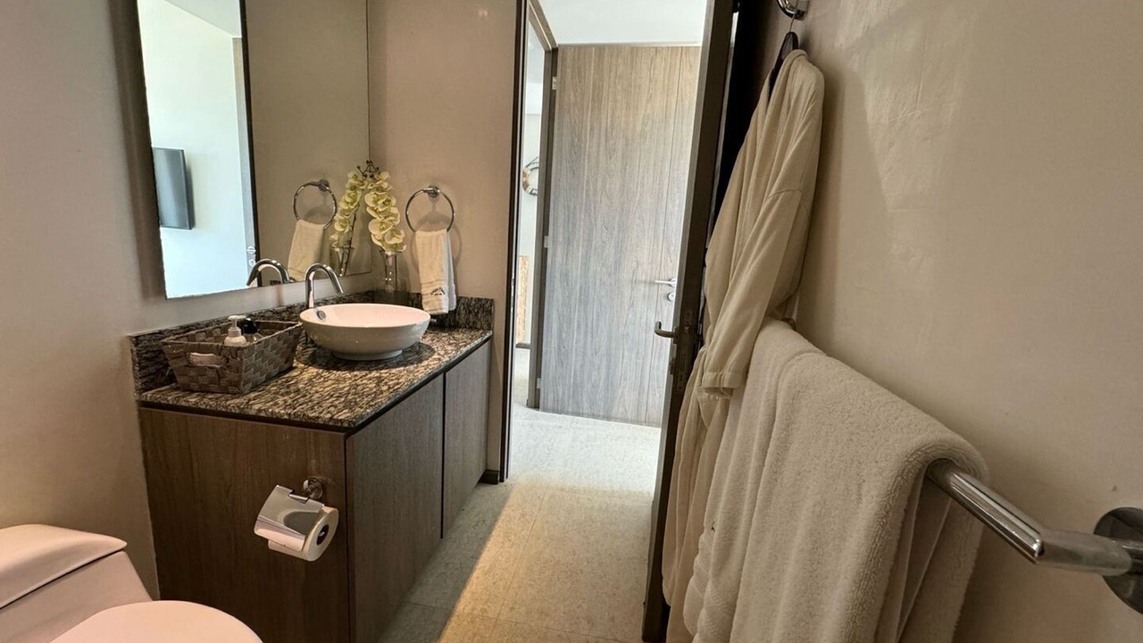 Photo of Bathroom in Costera Acapulco