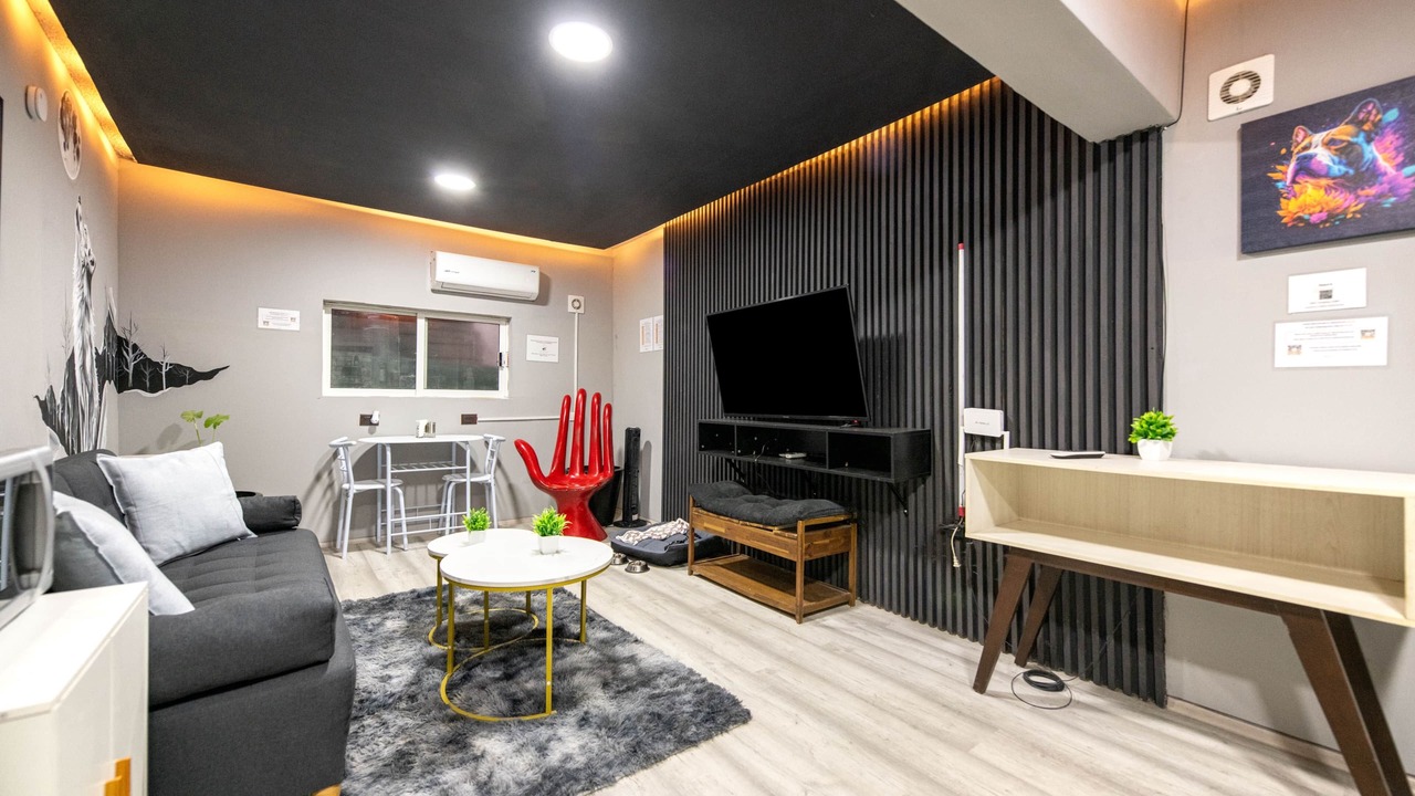 Photo of Livingroom in Anahuac