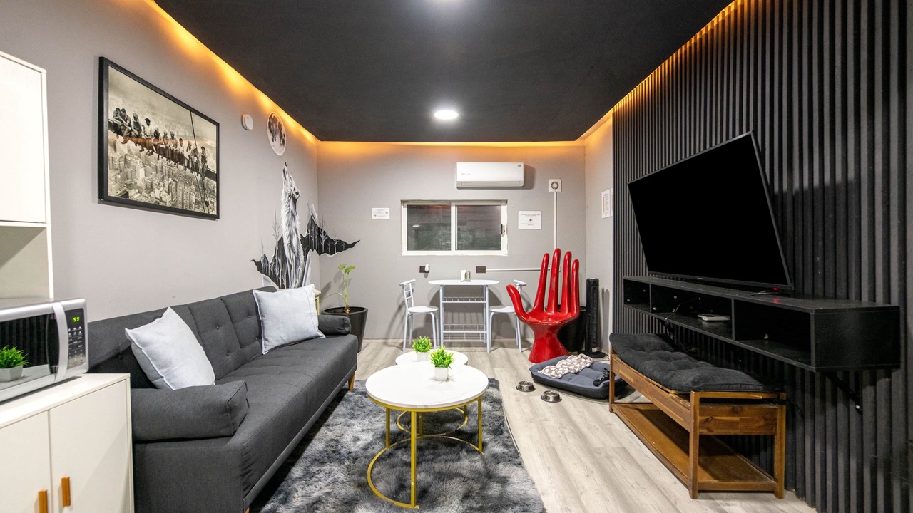 Photo of Livingroom in Anahuac