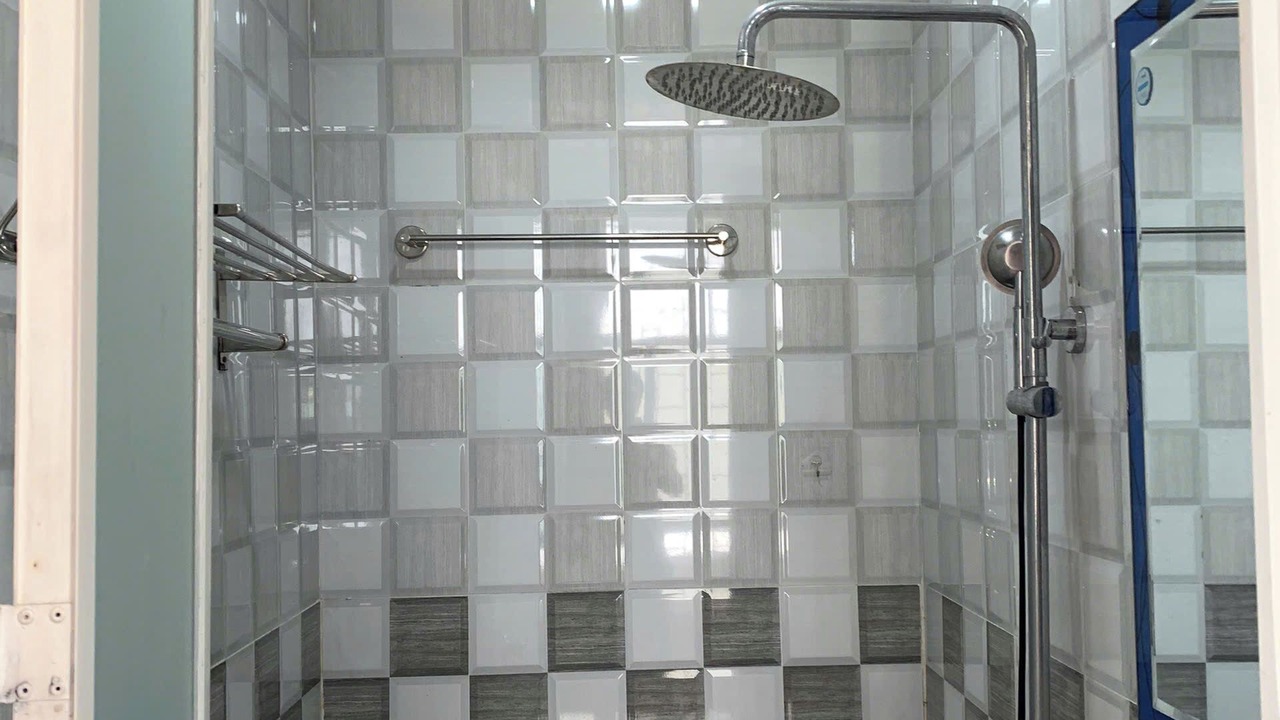 Photo of Bathroom in Phuong 8
