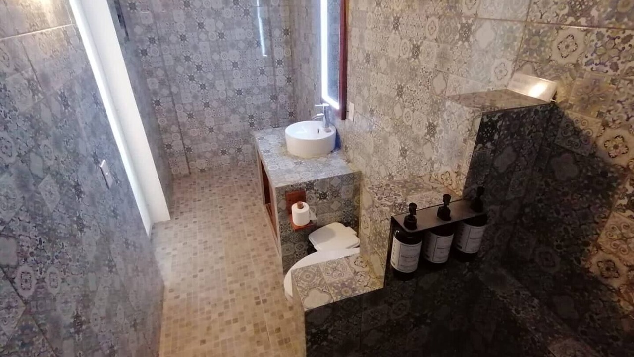 Photo of Bathroom in Salchi