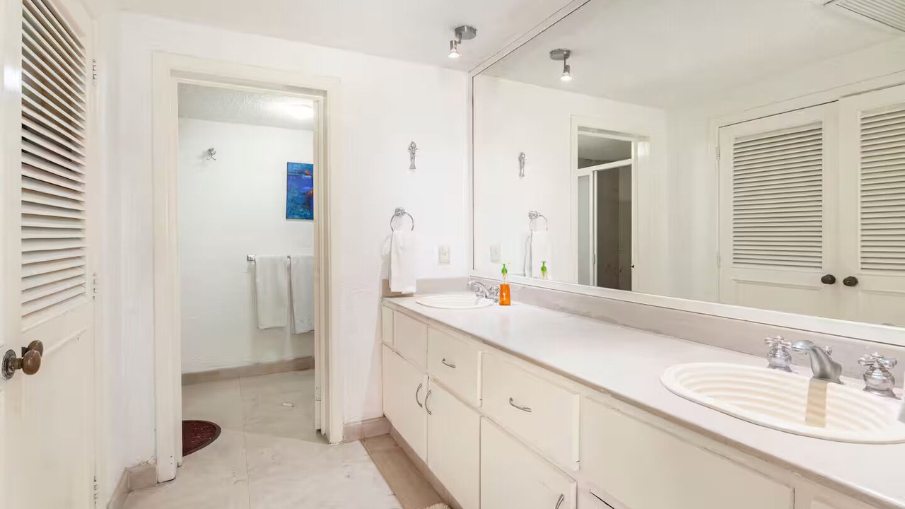 Photo of Bathroom in Granjas del Marques