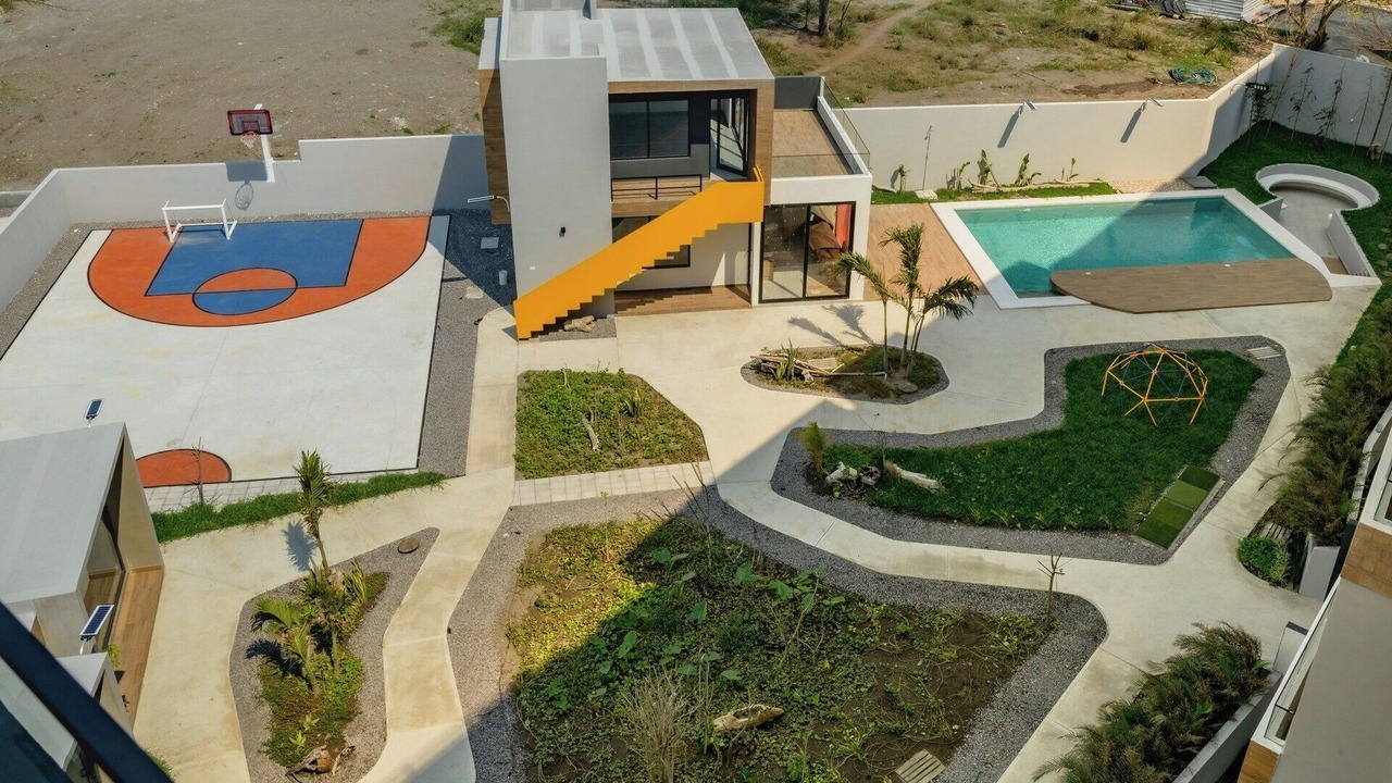 Photo of Outdoor in Alvarado
