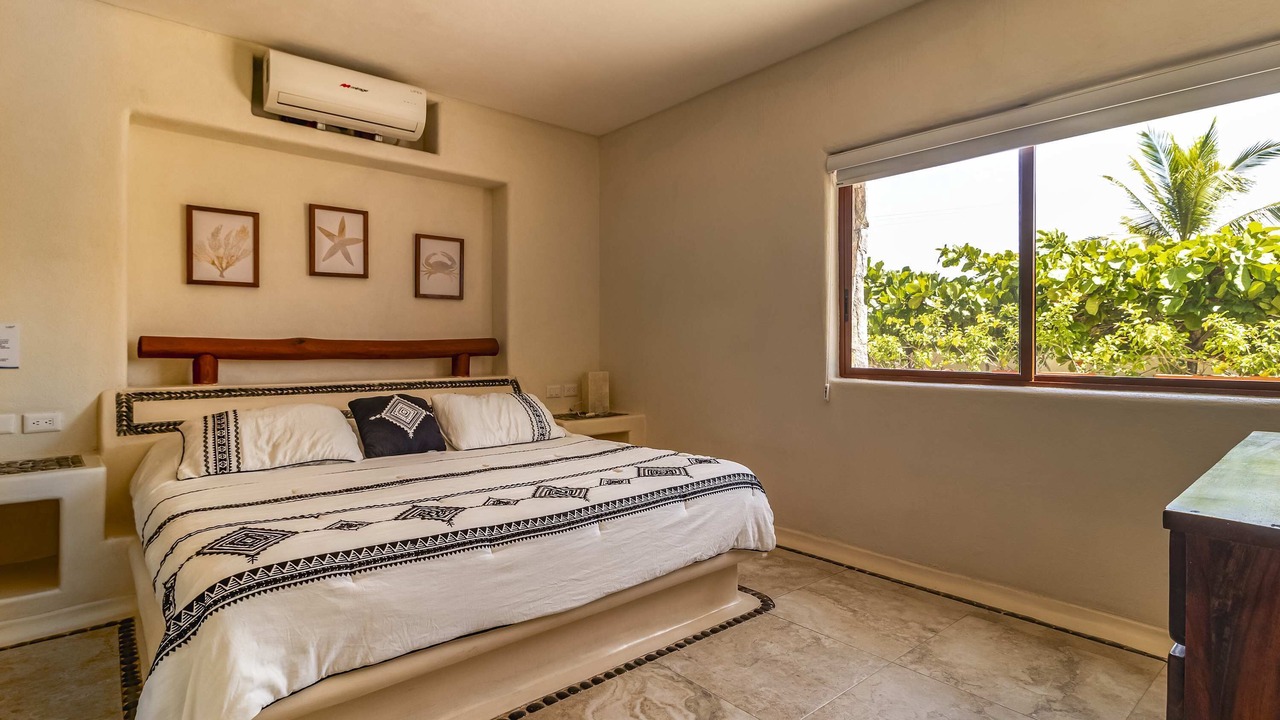 Photo of Bedroom in Zihuatanejo