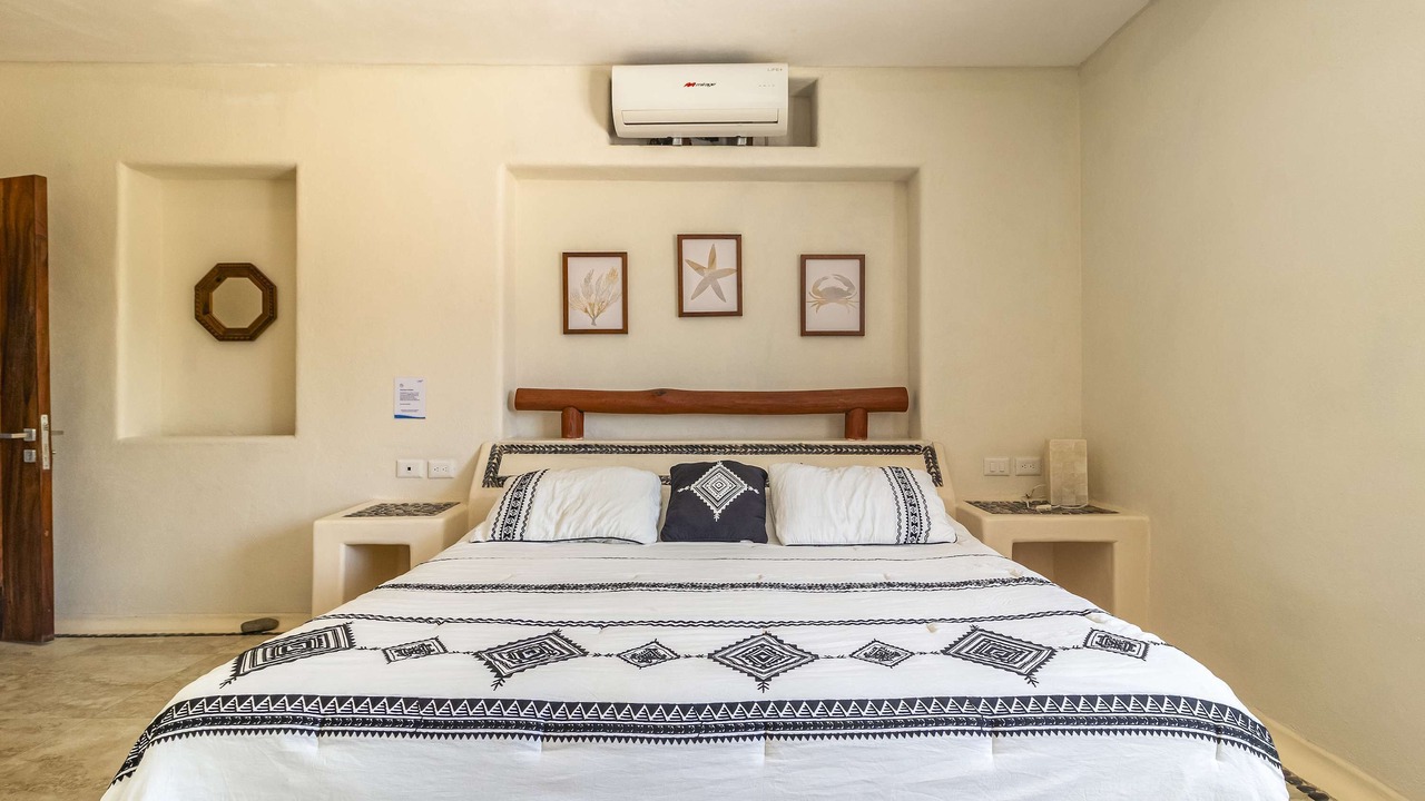 Photo of Bedroom in Zihuatanejo