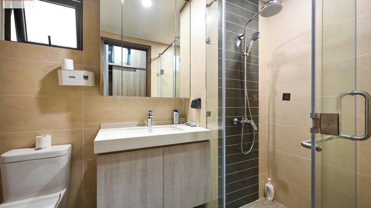 Photo of Bathroom in District 10