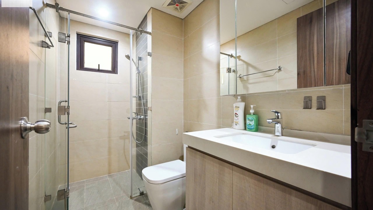 Photo of Bathroom in District 10
