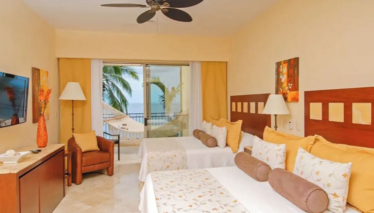 Photo of Bedroom in South Shore Hotel Area